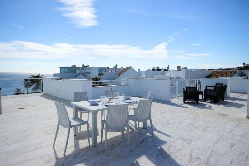 Casares Del Mar Luxury Apartments Penthouse With Beach Access Buitenkant foto